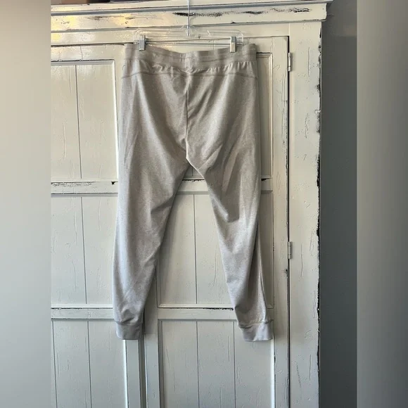 NWOT Zyia XXL Lounge Pants Oatmeal Color, Crop - Picture 7 of 7